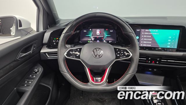 Volkswagen Golf 2024 — photo 19