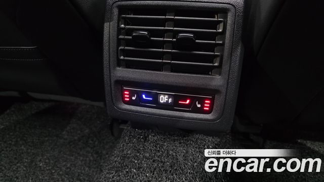 Volkswagen Golf 2024 — photo 24