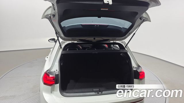 Volkswagen Golf 2024 — photo 26