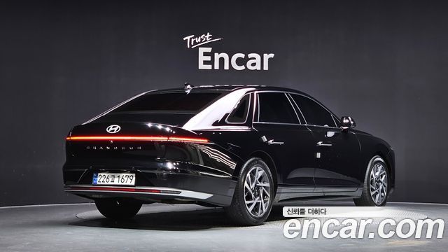Hyundai Grandeur 2023 — photo 2