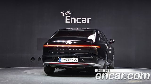 Hyundai Grandeur 2023 — photo 4