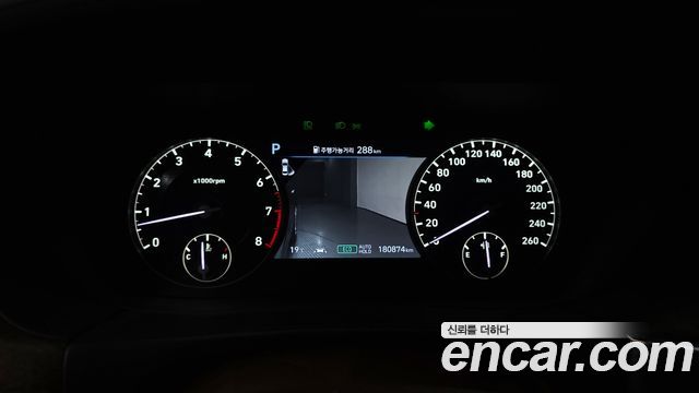 Genesis G90 2019 — photo 8