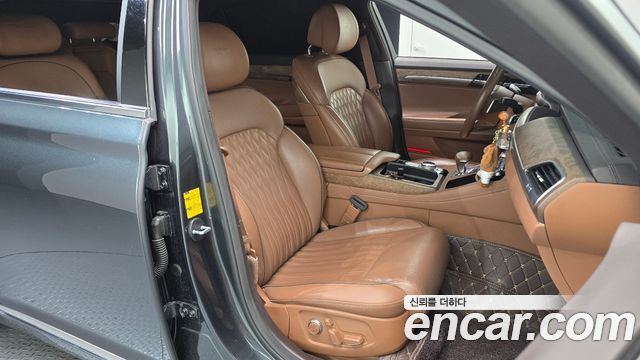 Genesis G90 2019 — photo 11