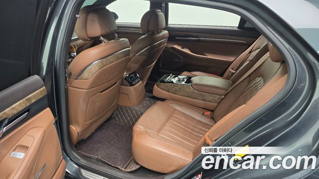 Genesis G90 2019 — photo 12