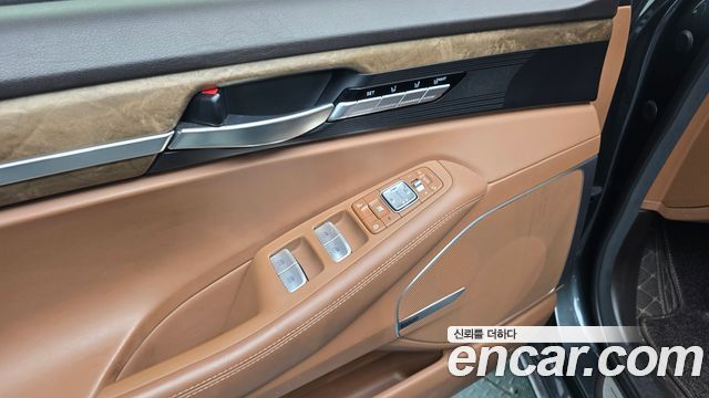 Genesis G90 2019 — photo 16