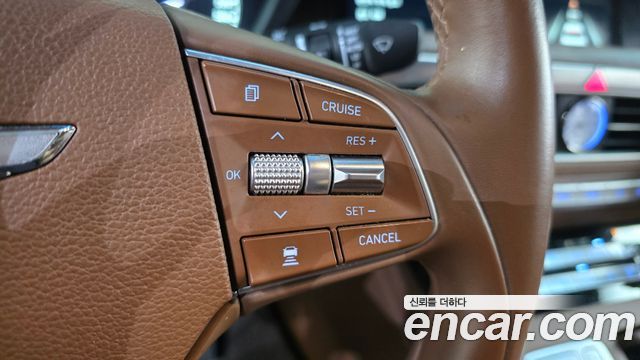 Genesis G90 2019 — photo 17