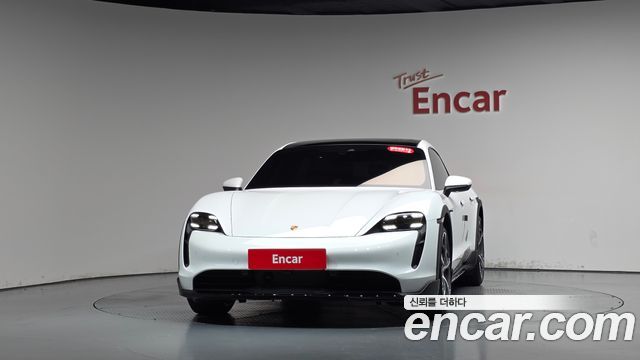 Porsche Taycan 2024 — photo 3