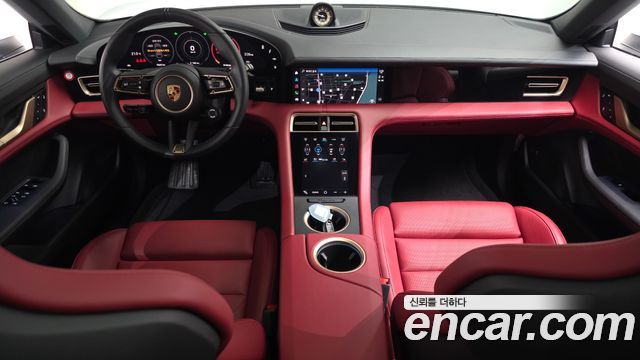 Porsche Taycan 2024 — photo 10