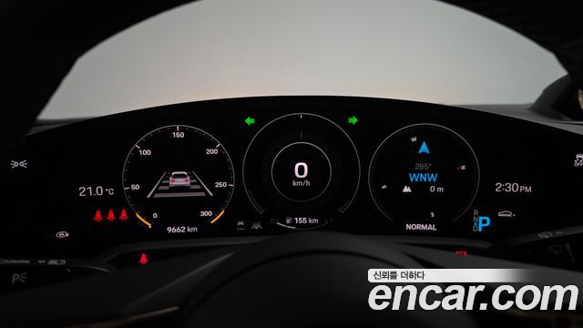 Porsche Taycan 2024 — photo 11