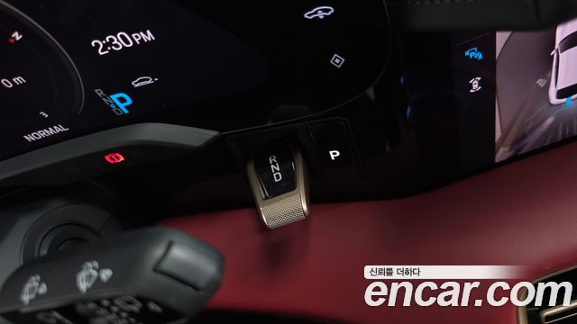 Porsche Taycan 2024 — photo 12