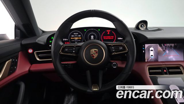 Porsche Taycan 2024 — photo 19