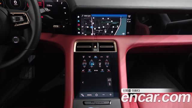 Porsche Taycan 2024 — photo 20