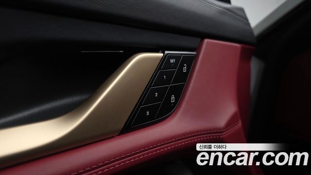 Porsche Taycan 2024 — photo 30