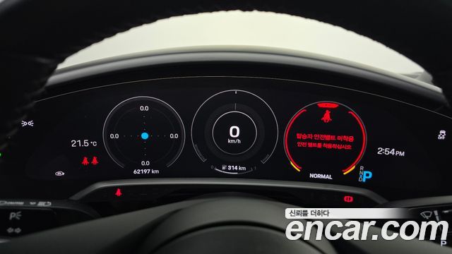 Porsche Taycan 2022 — photo 11