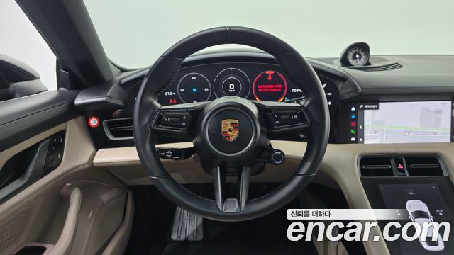 Porsche Taycan 2022 — photo 18