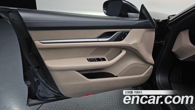 Porsche Taycan 2022 — photo 14