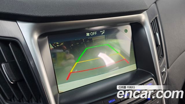 Hyundai Sonata 2014 — photo 22