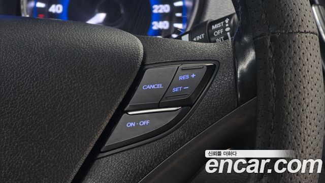 Hyundai Sonata 2014 — photo 23
