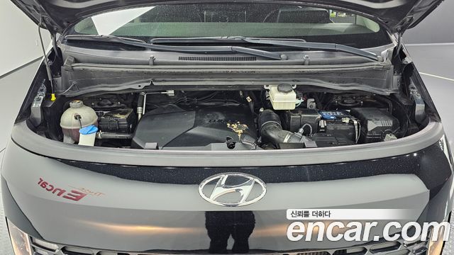 Hyundai Staria 2022 — photo 6