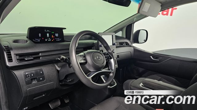 Hyundai Staria 2022 — photo 10