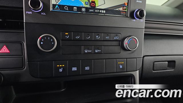 Hyundai Staria 2022 — photo 23