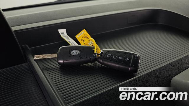 Hyundai Staria 2022 — photo 30