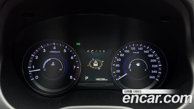 Hyundai Grandeur 2015 — photo 8