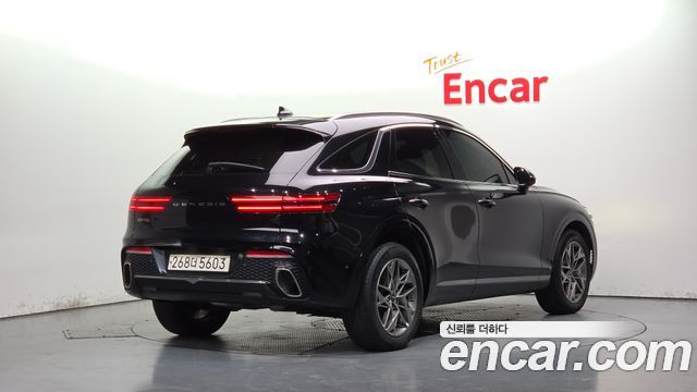 Genesis GV70 2023 — photo 2
