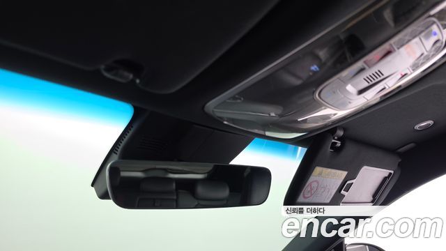 Genesis GV70 2023 — photo 24