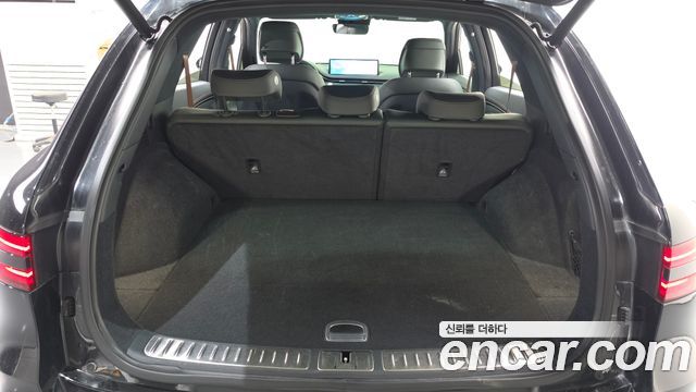 Genesis GV70 2023 — photo 26