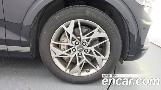 Genesis GV70 2023 — photo 7