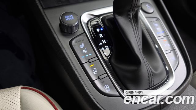 Hyundai Kona 2023 — photo 28