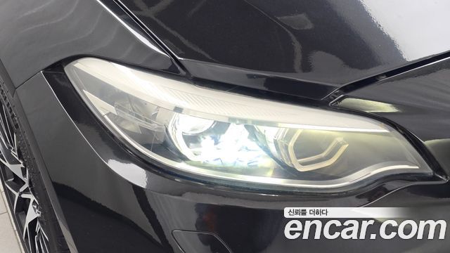BMW M2 2018 — photo 8