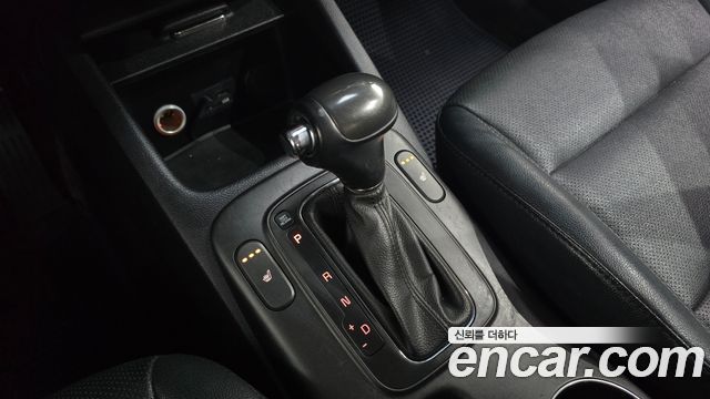 Kia K3 2014 — photo 12