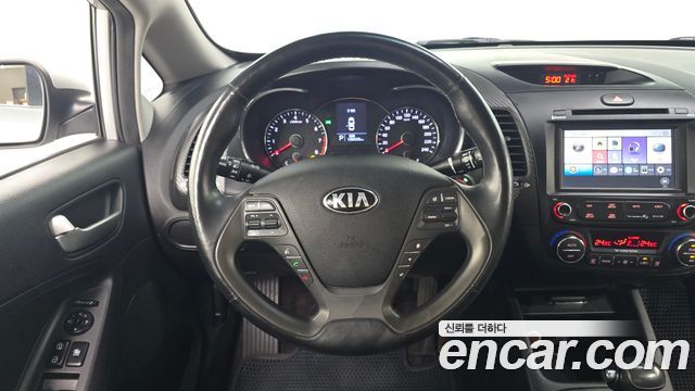 Kia K3 2014 — photo 19
