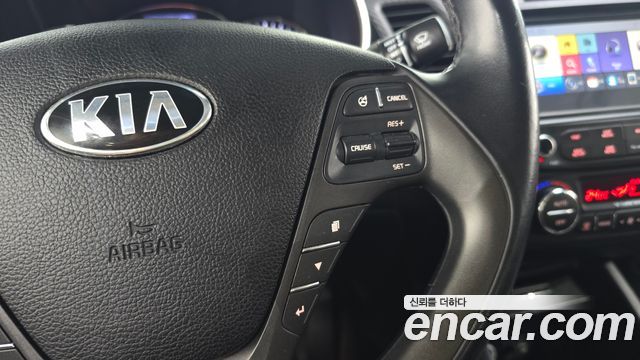 Kia K3 2014 — photo 28