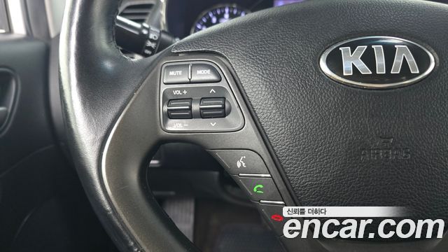 Kia K3 2014 — photo 30
