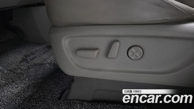 Kia Canival 2016 — photo 30