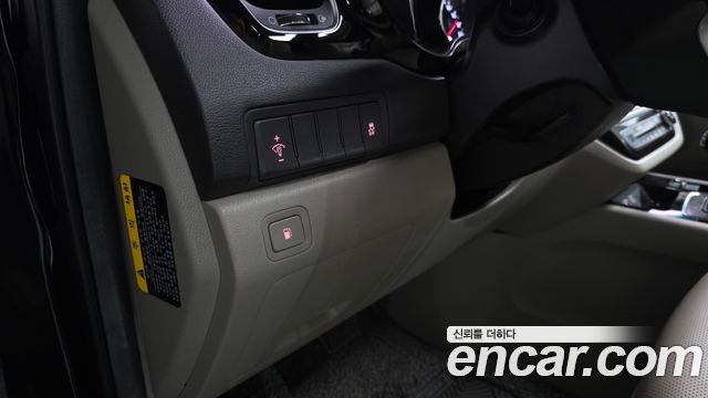Kia Canival 2016 — photo 38
