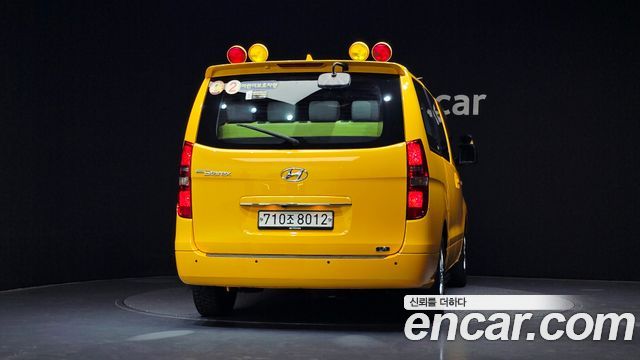 Hyundai Starex 2021 — photo 4