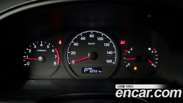 Hyundai Starex 2021 — photo 8