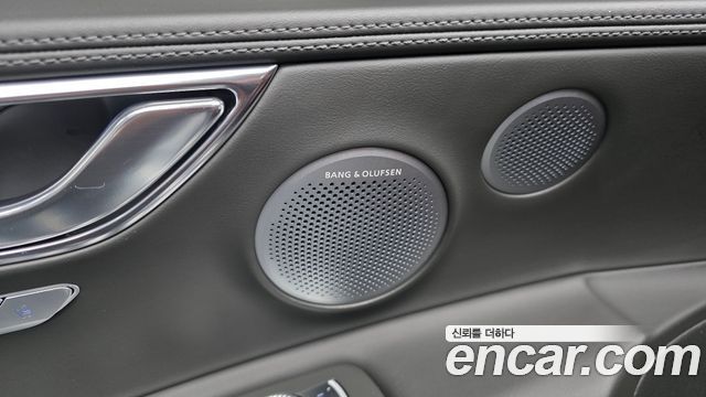 Genesis GV80 2024 — photo 23