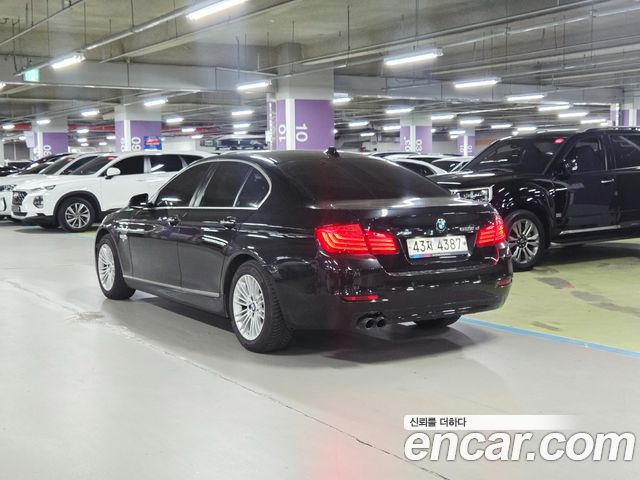 BMW 5-Series 2015 — photo 4