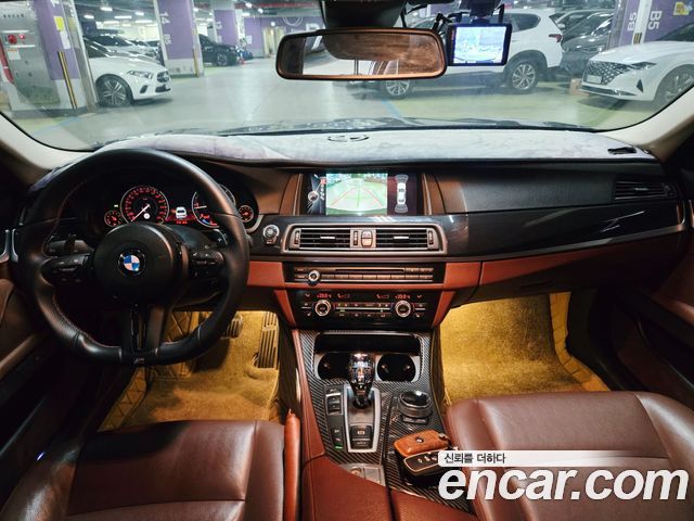 BMW 5-Series 2015 — photo 7