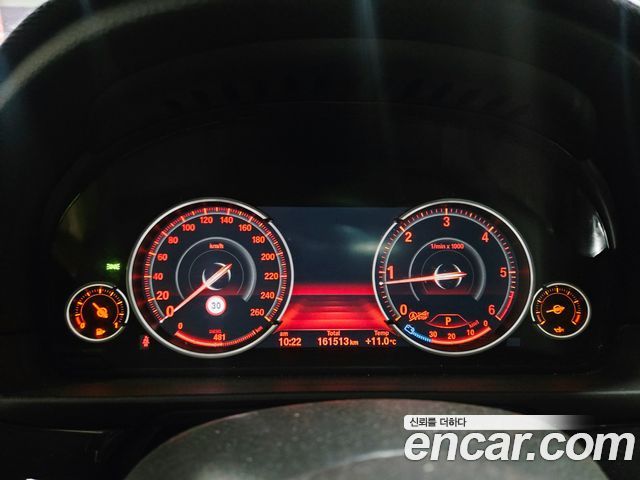 BMW 5-Series 2015 — photo 8