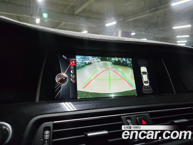 BMW 5-Series 2015 — photo 15