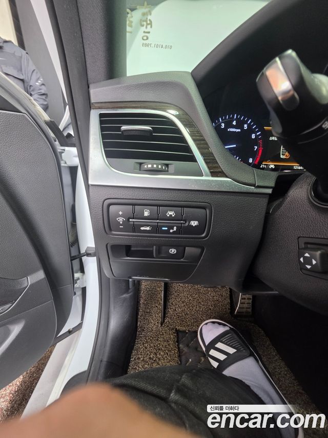 Genesis G80 2019 — photo 9