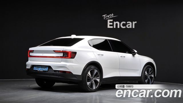 Polestar Polestar 2 2023 — photo 2