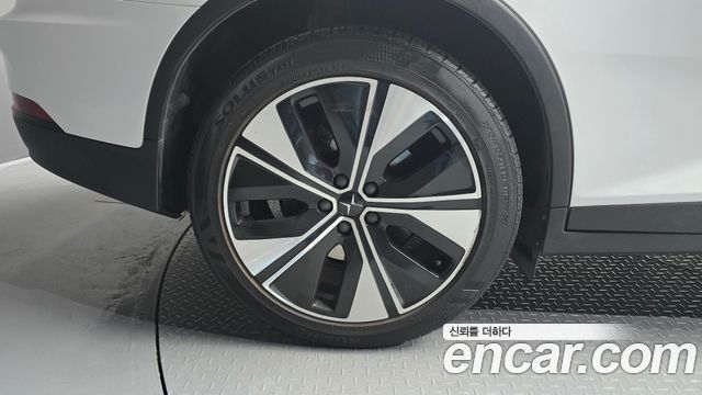 Polestar Polestar 2 2023 — photo 5
