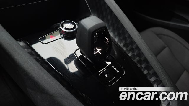 Polestar Polestar 2 2023 — photo 12